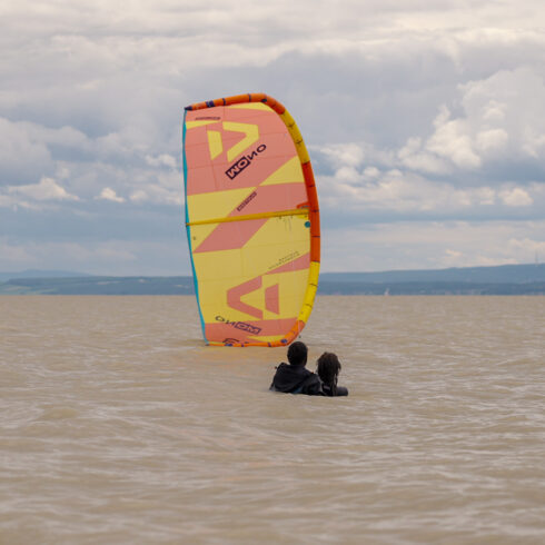 Einzelunterricht beim Kitesurfen